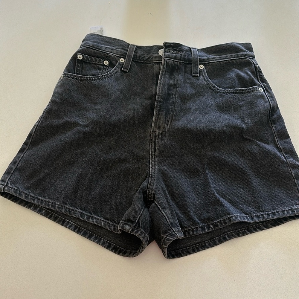 Levi’s High Loose Shorts
